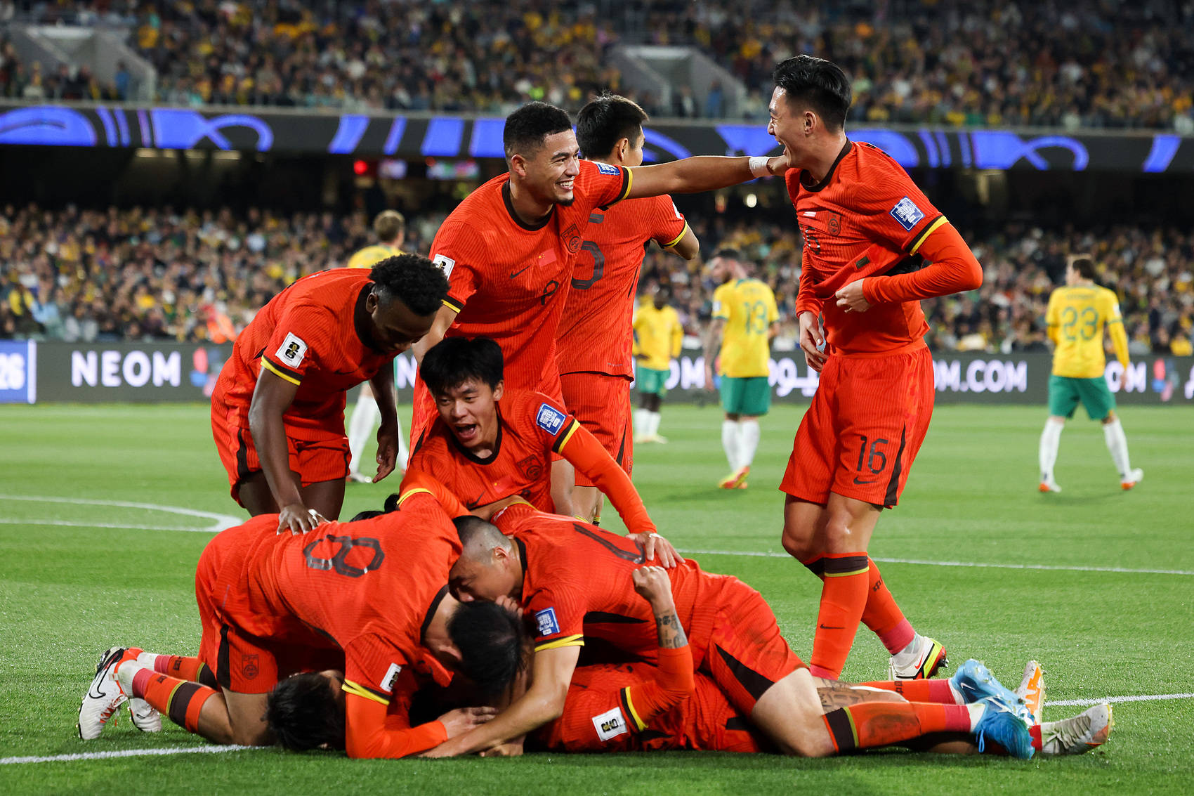 费德勒重要时刻重要助攻,澳大利亚队带队取胜!