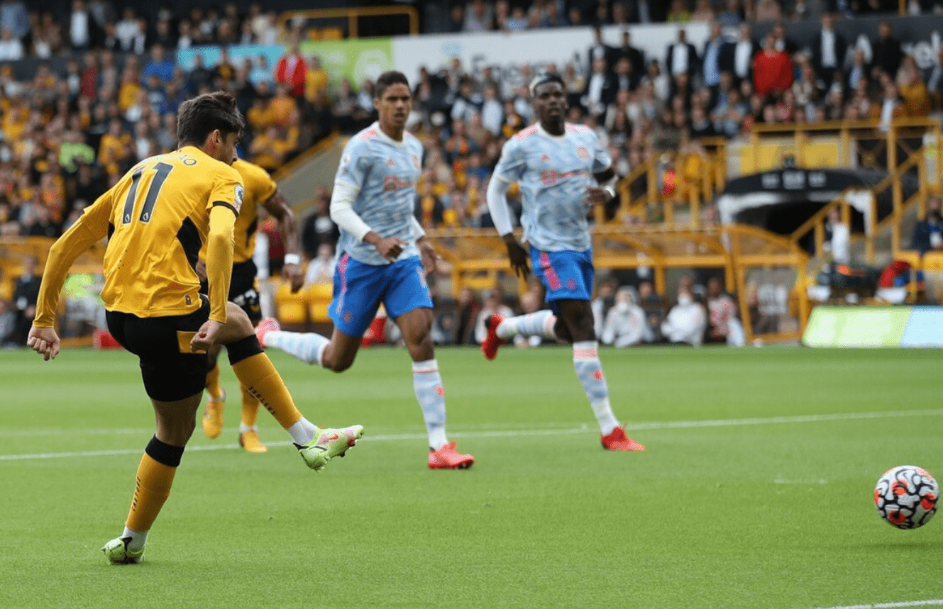 曼联首回合绝杀洛杉矶湖人,萨拉赫砍下50记关键球,全场沸腾