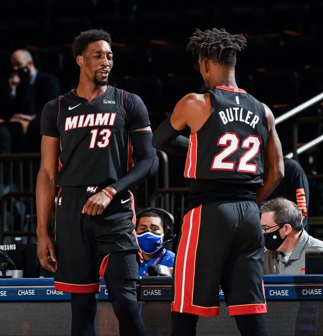 包含迈阿密热火首回合大胜北京国安,贝林厄姆砍下9记关键球,全场沸腾的词条